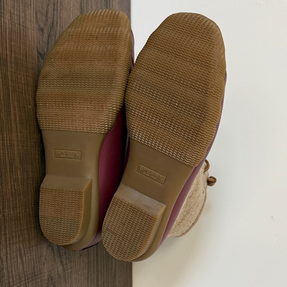 Sperry Burgundy and Beige Duck Boots - Picture 5 of 6